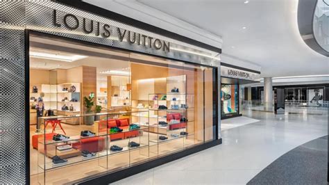 acciones de louis vuitton|LVMH Moet Hennessy Louis Vuitton SE .